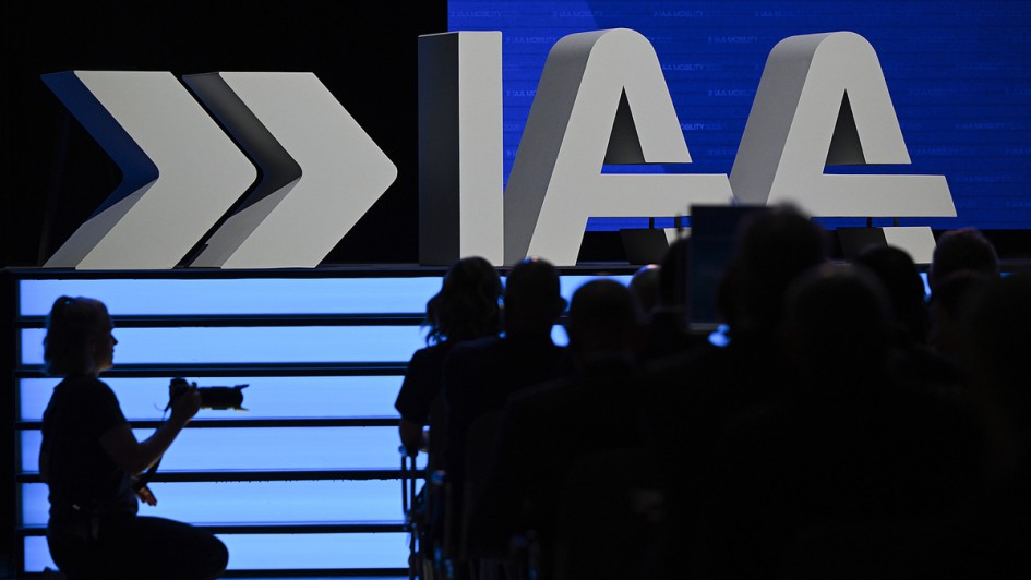 IAA-Logo bei der Eröffnung