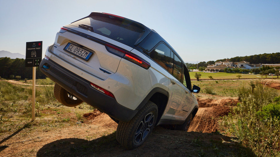  Jeep Grand Cherokee 4xe