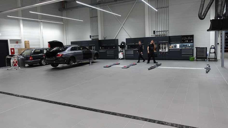 Mercedes-Benz Kestenholz