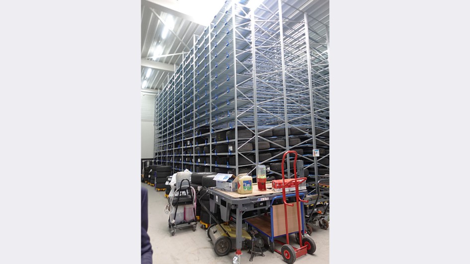 Mercedes-Benz Kestenholz