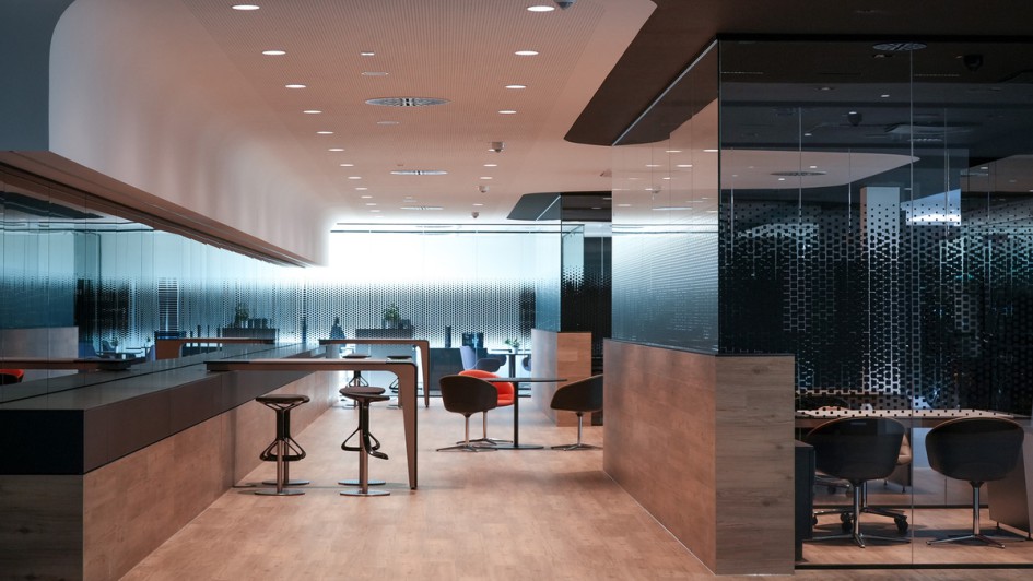 Kestenholz Pkw-Center Freiburg