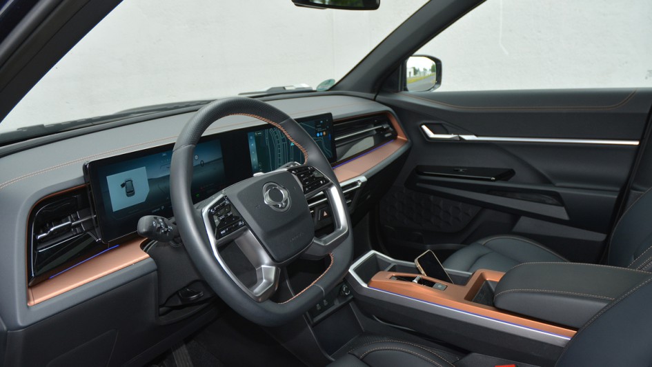 KGM Torres EV Test (2025)