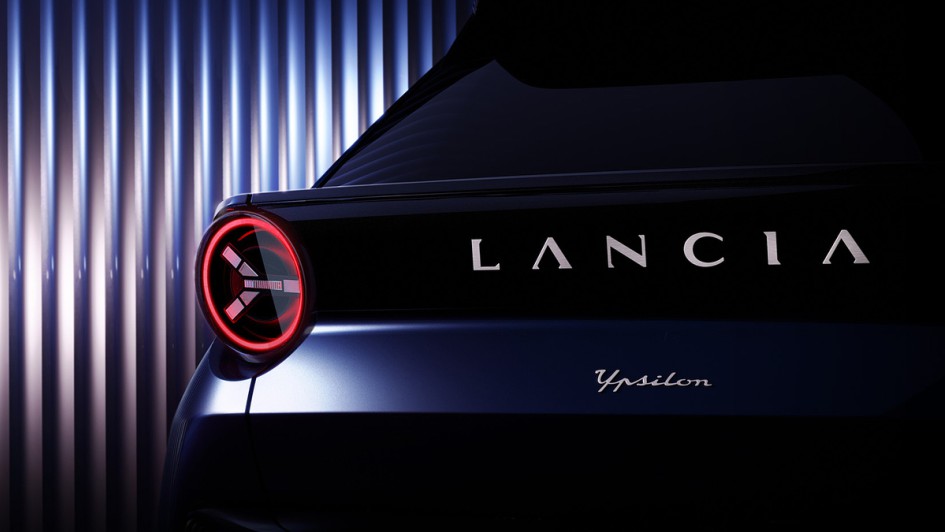 Die runden LED-Rückleuchten des Lancia Ypsilon sollen an die des legendären Stratos erinnern.