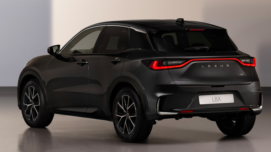 Lexus LBX (2023)