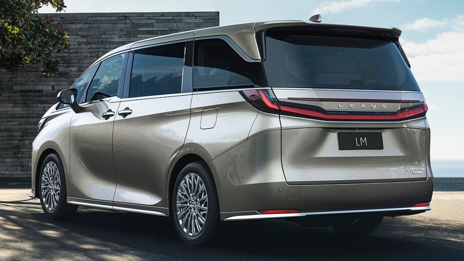 Lexus LM (2024)