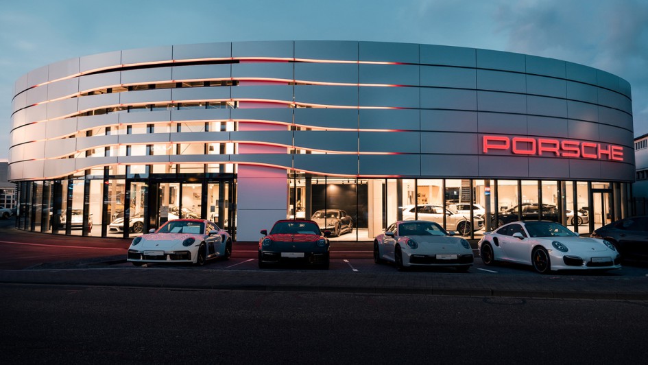 Löhr & Becker AG: Vier neue Porsche Destination