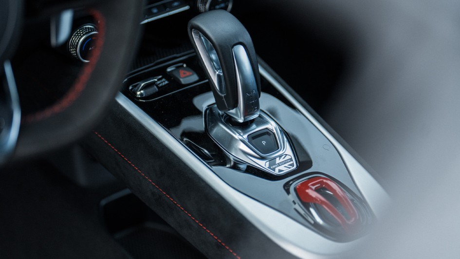 Lotus Emira Turbo SE 