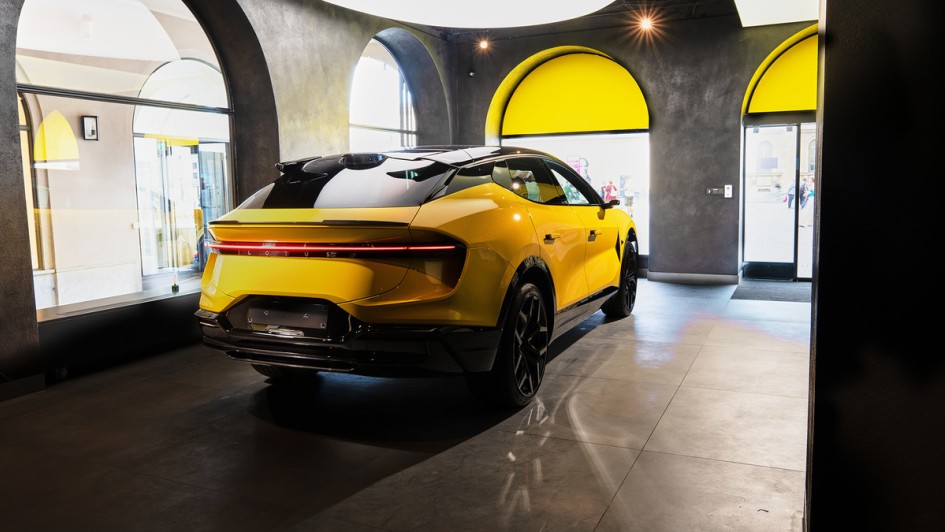 Lotus Flagship-Store am Münchner Odeonsplatz.