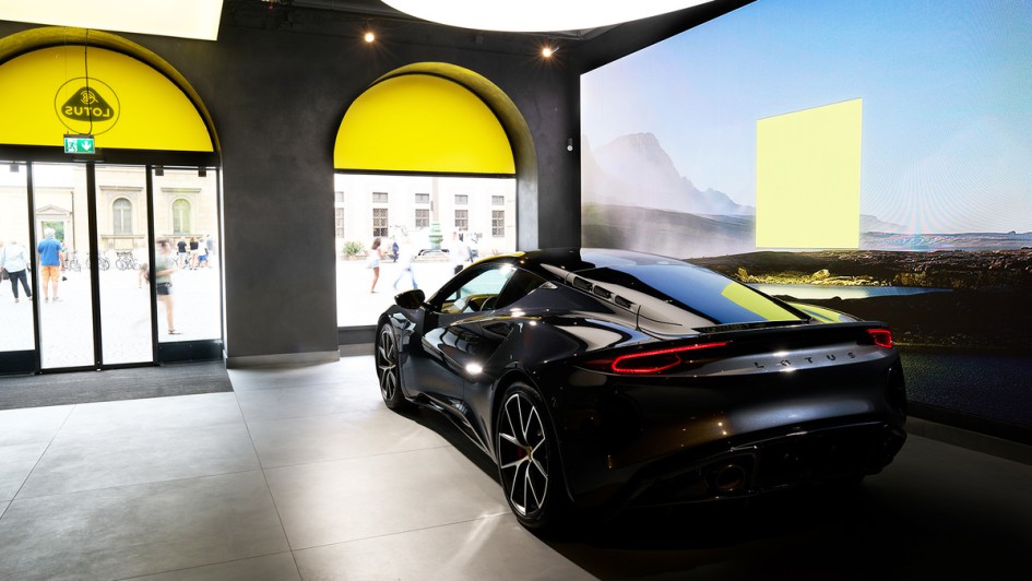 Lotus Flagship-Store am Münchner Odeonsplatz.