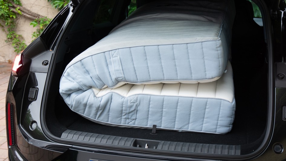 Lynk & Co 08, Elektroauto, Kofferraum, Gepäckabteil, Ladungssicherung