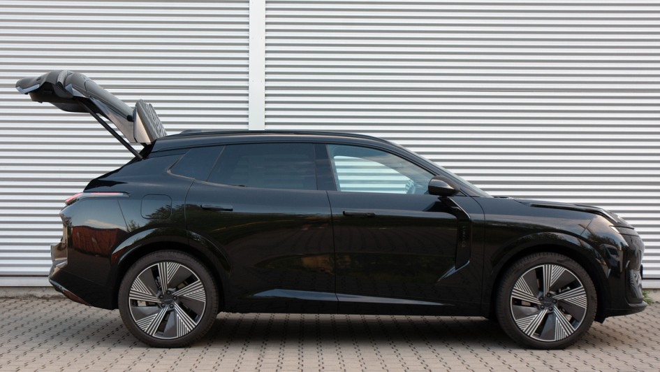 Lynk & Co 08