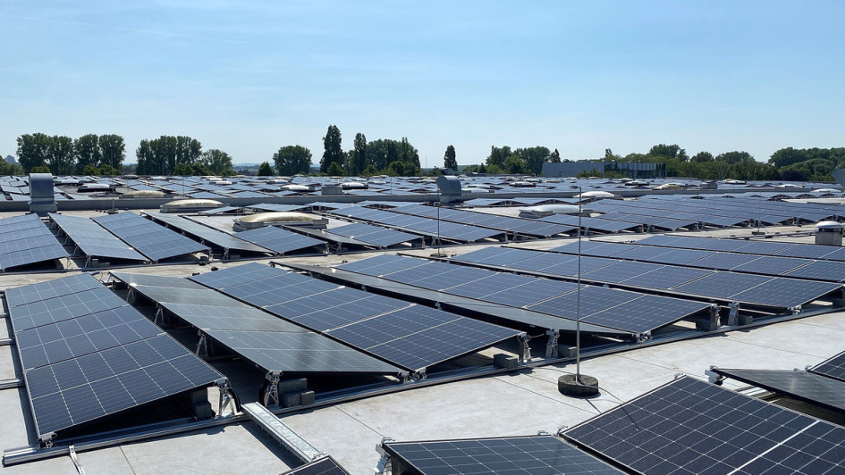 Mazda Photovoltaikanlage Leverkusen