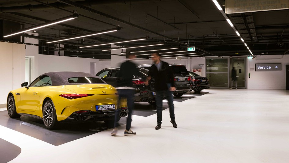 Mercedes-Benz Brand-Center München