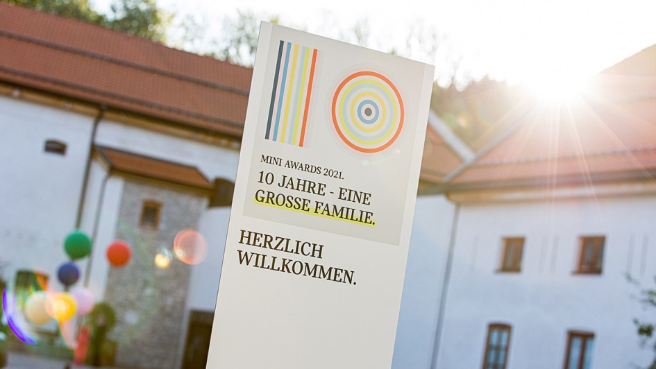 Mini Awards 2021 (2022)