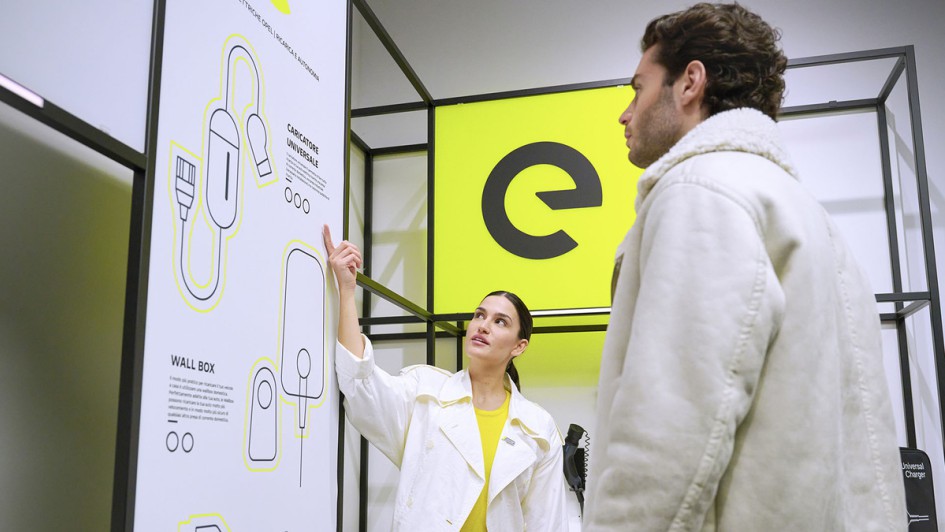 Neues Opel-CI-Konzept für Autohäuser