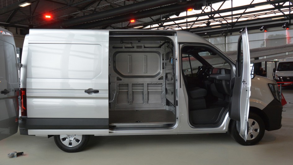 Nissan Interstar (2024)