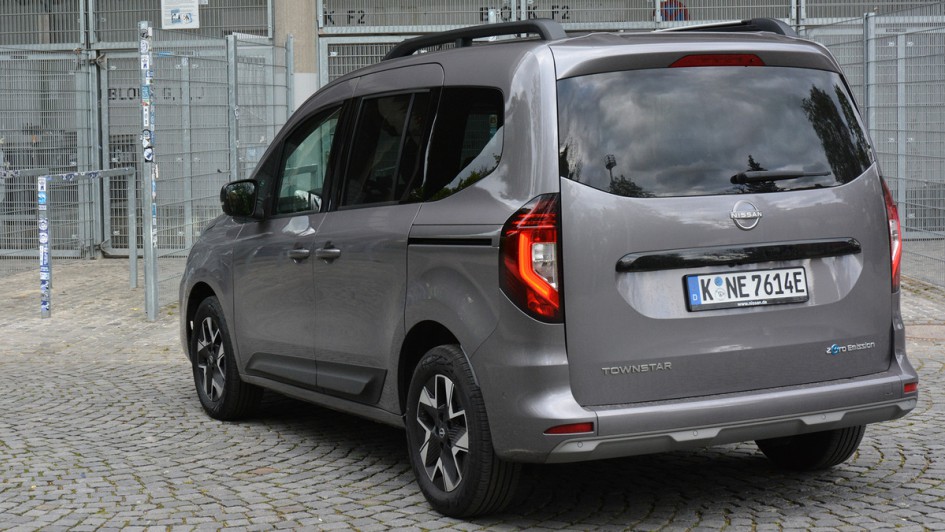 Nissan Townstar EV Test (2024)