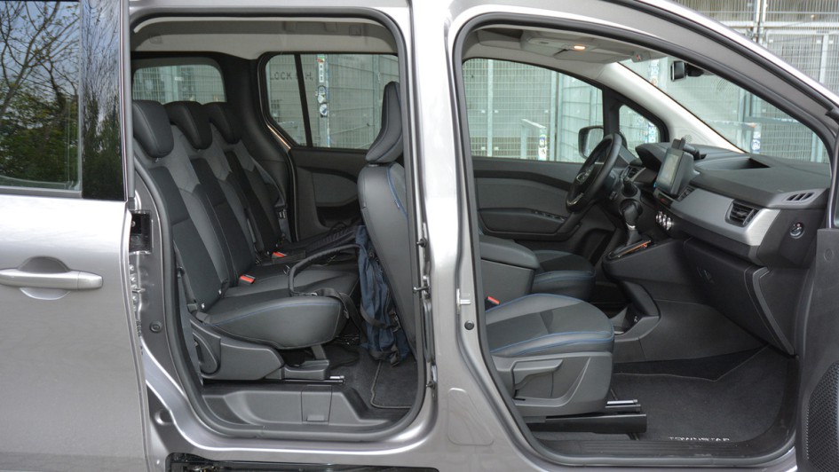 Nissan Townstar EV Test (2024)