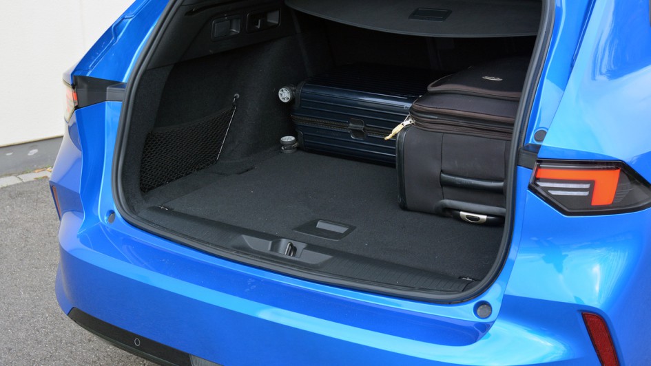 Opel Astra Sports Tourer, Kofferraum, Gepäck, Gepäckabteil