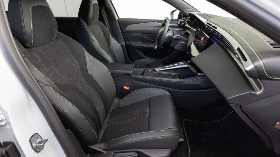 Foto vom beifahrerrsitz des Peugeot e-308