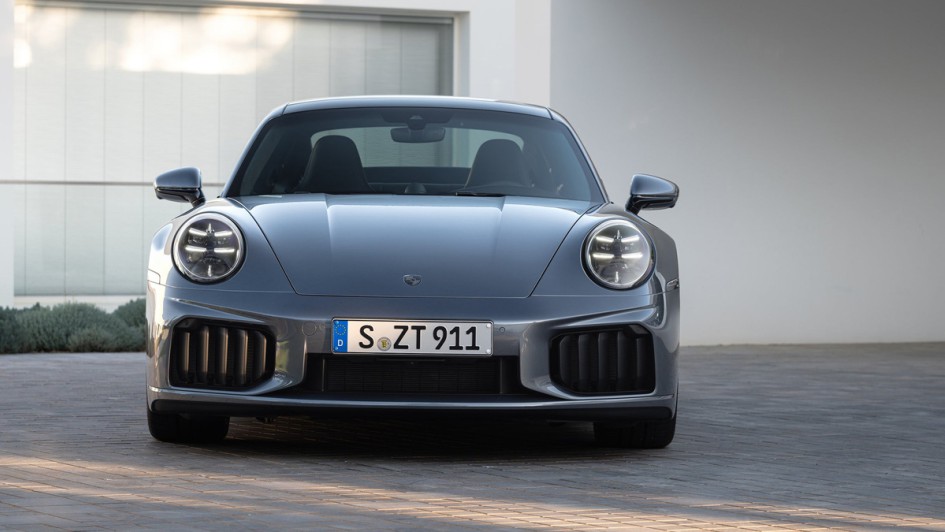 Porsche 911 Turbo S (T-Hybrid)