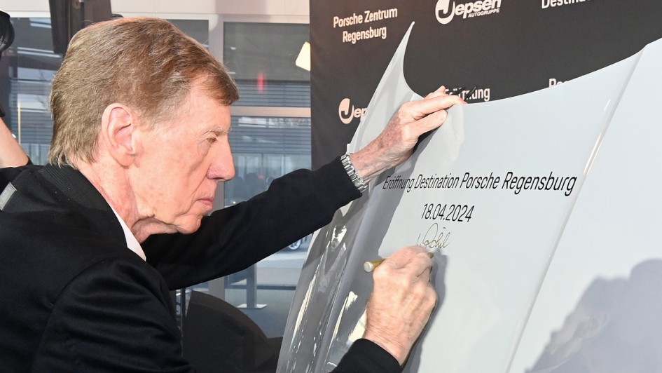 Porsche Destination Regensburg der Jepsen Autogruppe