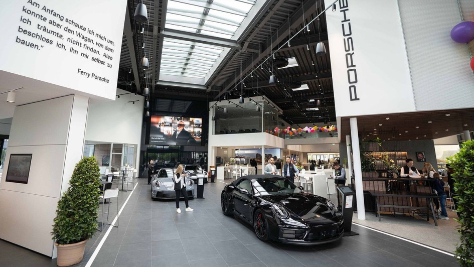 Porsche Destination Regensburg der Jepsen Autogruppe