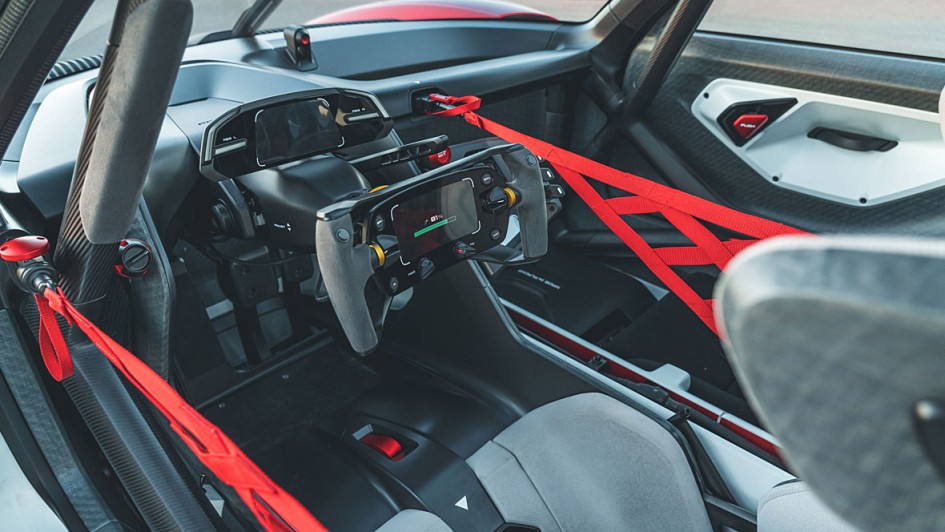 Jungfernfahrt Porsche Mission R