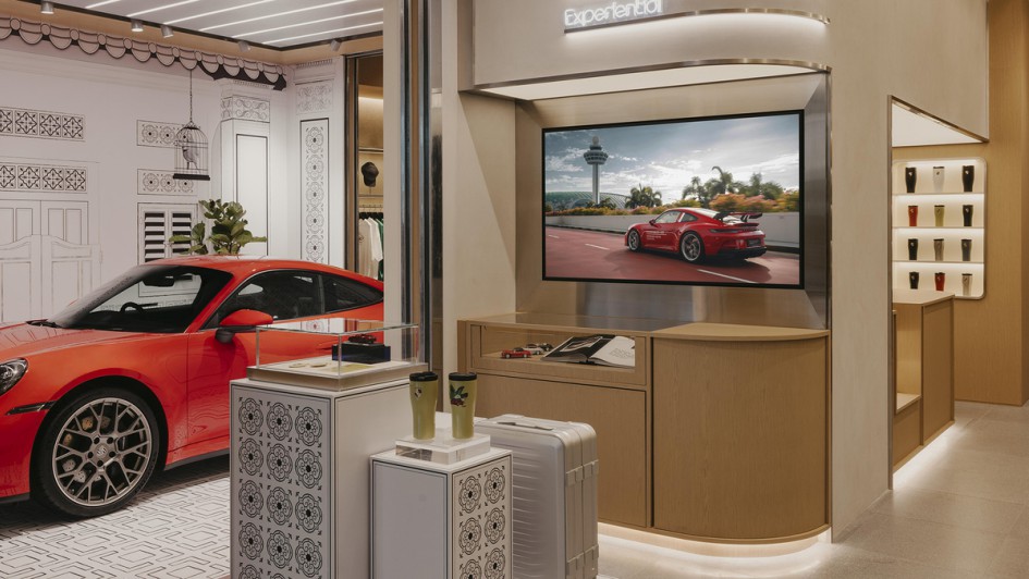 Porsche at Jewel Singapur