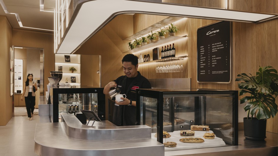 Porsche at Jewel Singapur