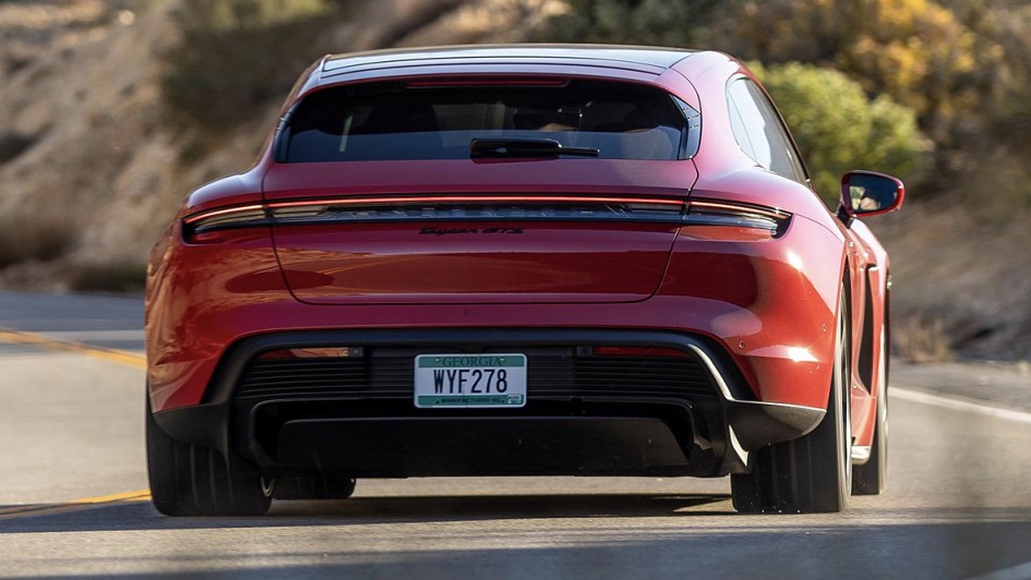 Porsche Taycan GTS Sport Turismo