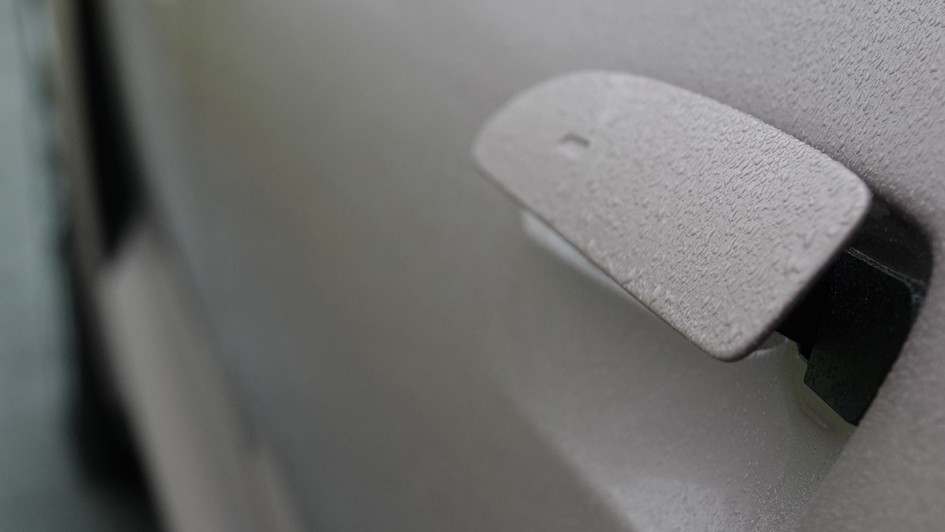 Früher waren solche Türgriffe besonders, mittlerweile sind sie fast Alltag. Edel sind sie dennoch.