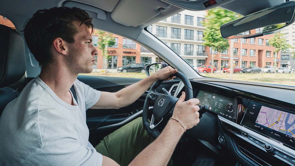 Facelift Opel Grandland Präsentation mit Jannis Niewöhner