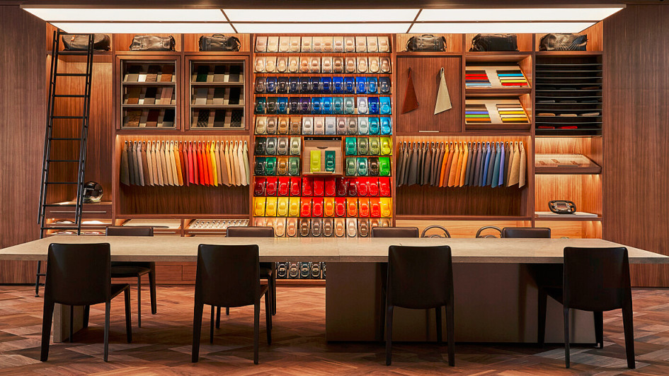 Aston Martin "Q New York"