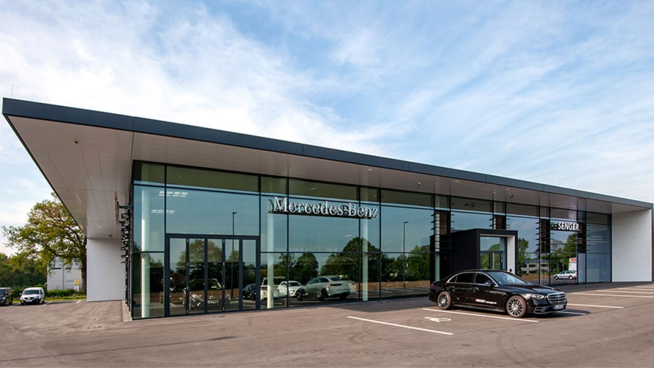 Senger-Gruppe Standort Aurich; Autohaus; Mercedes-Betrieb; Showroom; Autohandel; Mercedes