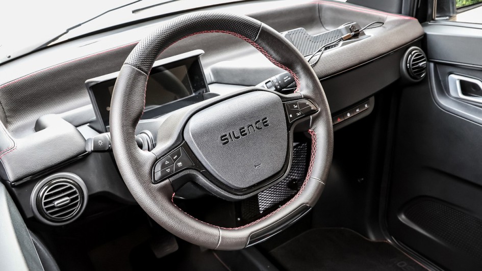 Silence S04 Nanocar L7e