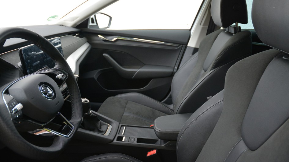 Skoda Octavia Test (2023)