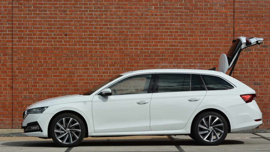 Skoda Octavia Test (2023)