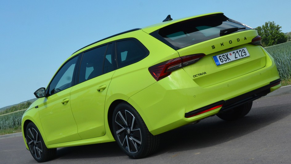 Skoda Octavia Test (2024)