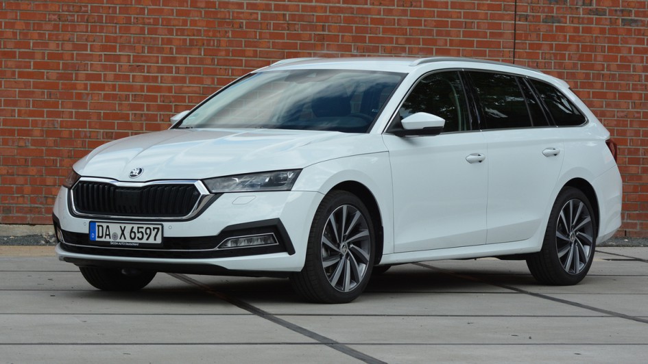 Skoda Octavia Test (2023)
