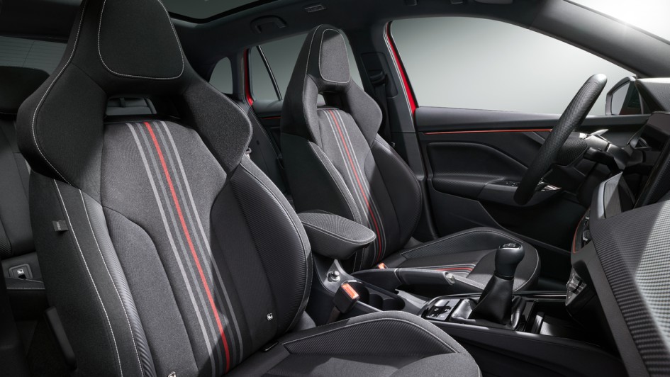 Skoda Scala Innenraum mit schwarzen Sportsitzen der Ausstattungslinie Monte Carlo