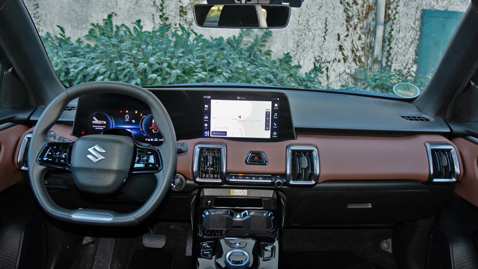 Suzuki eVitara, Cockpit, Lenkrad, Innenraum