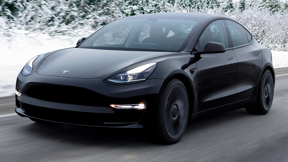 Tesla-Model-3-2022-Winter