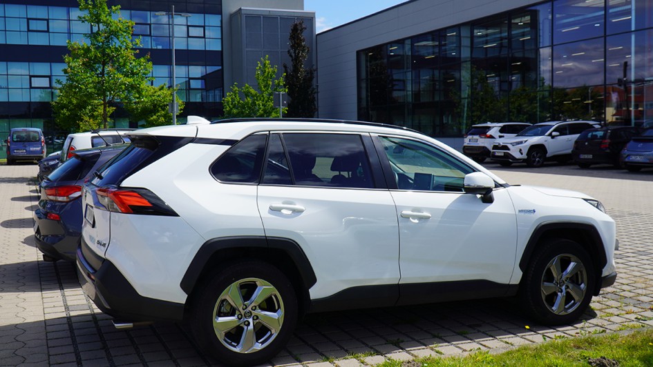 Toyota RAV4: Die Hybride sind mit einem Anteil von rund 46 Prozent die meist georderten Dienstwagen bei TMH Deutschland