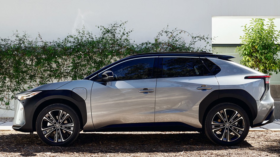 Toyota bZ4X (2022)