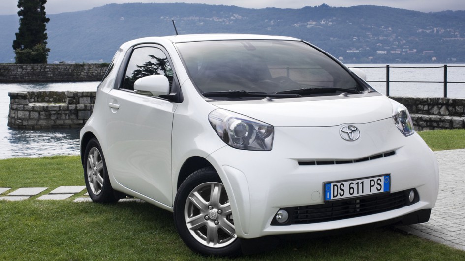 Toyota iQ                         

