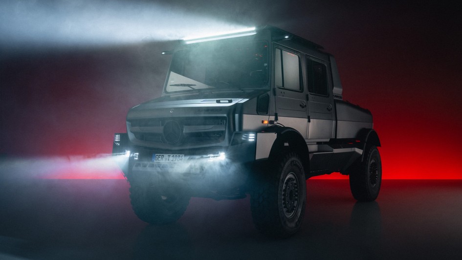 Mercedes-Benz Trucks Unimog