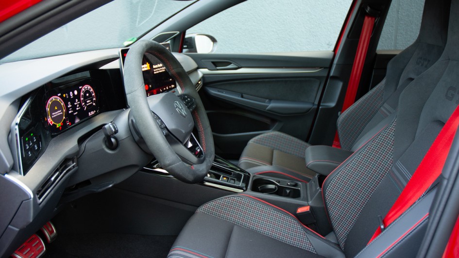 VW Golf GTI Edition 50