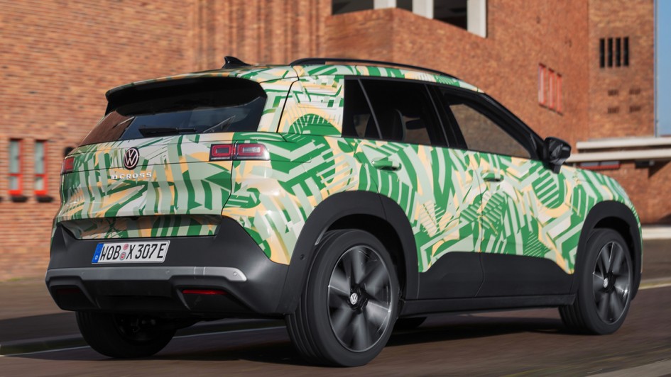 VW ID. Cross Covered Drive