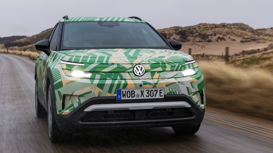 VW ID. Cross Covered Drive